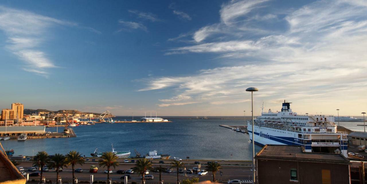 Campuspace Cagliari Luaran gambar